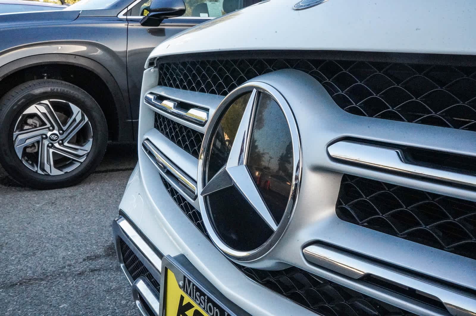 Thumbnail: 2020 Mercedes-Benz GLC - 10