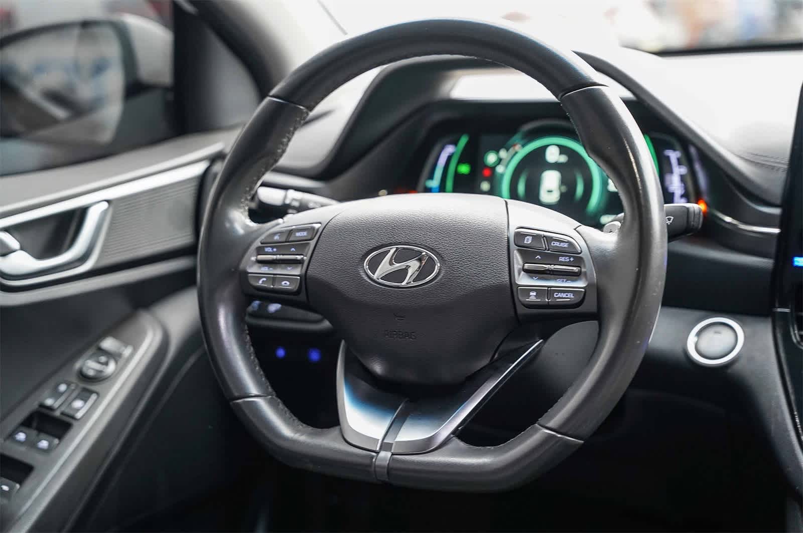 Thumbnail: 2020 Hyundai Ioniq - 15