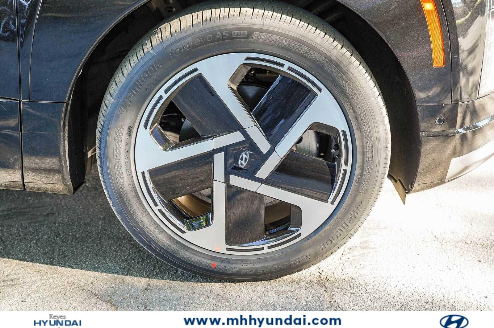 Thumbnail: 2026 Hyundai Ioniq - 4