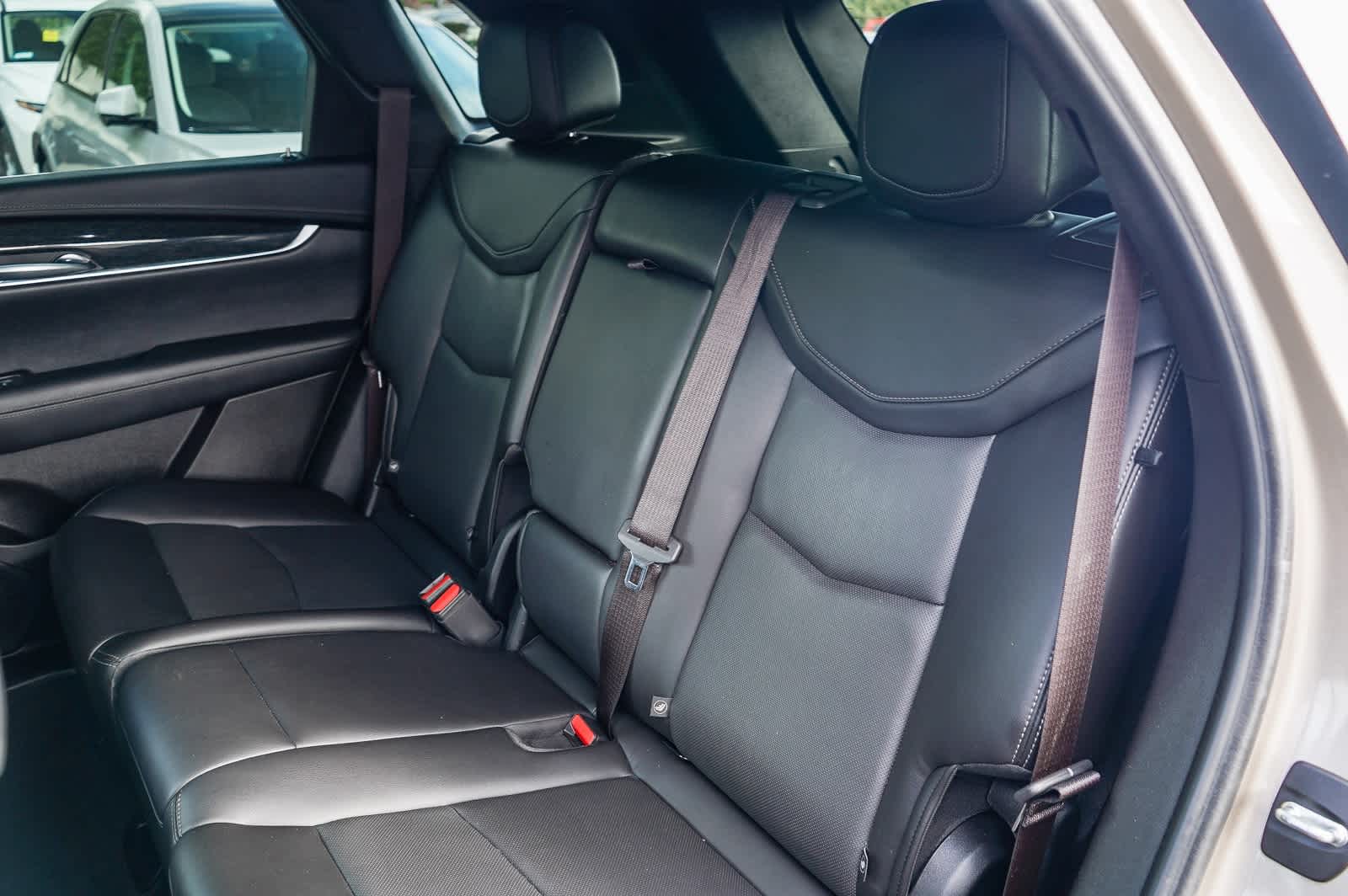 Thumbnail: 2022 Cadillac XT5 - 14