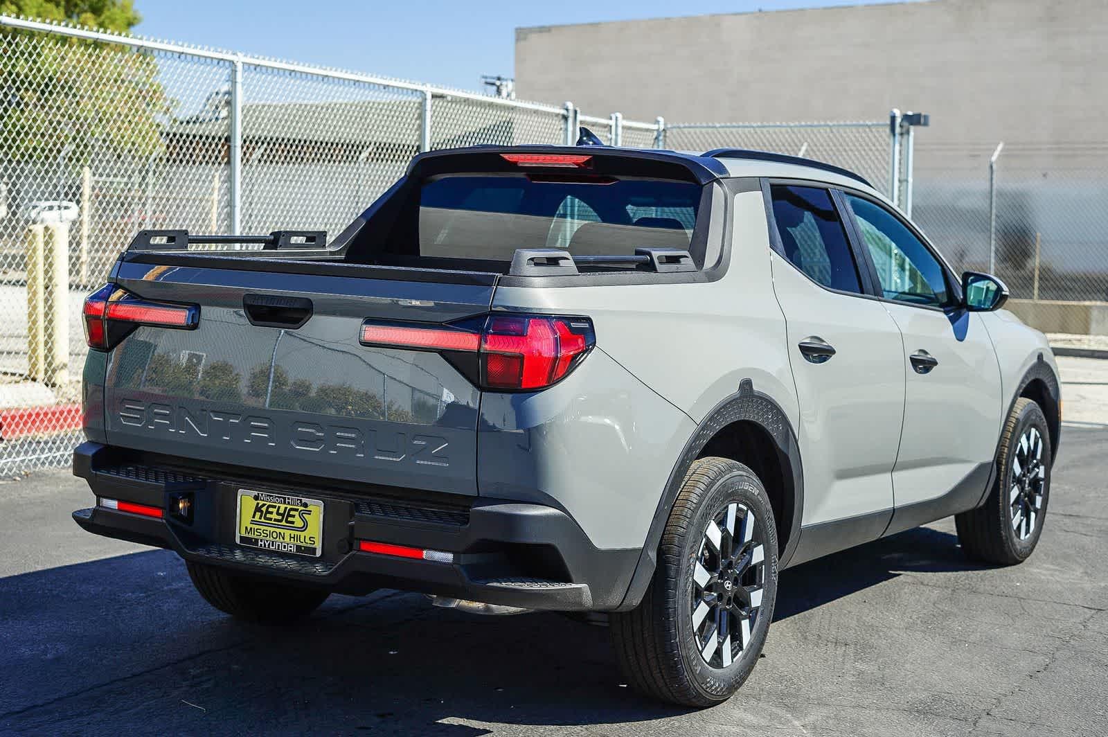 Thumbnail: 2026 Hyundai Santa Cruz - 4