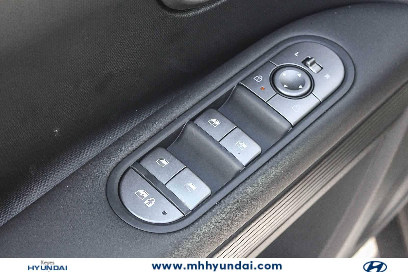 Thumbnail: 2026 Hyundai Ioniq 5 - 27
