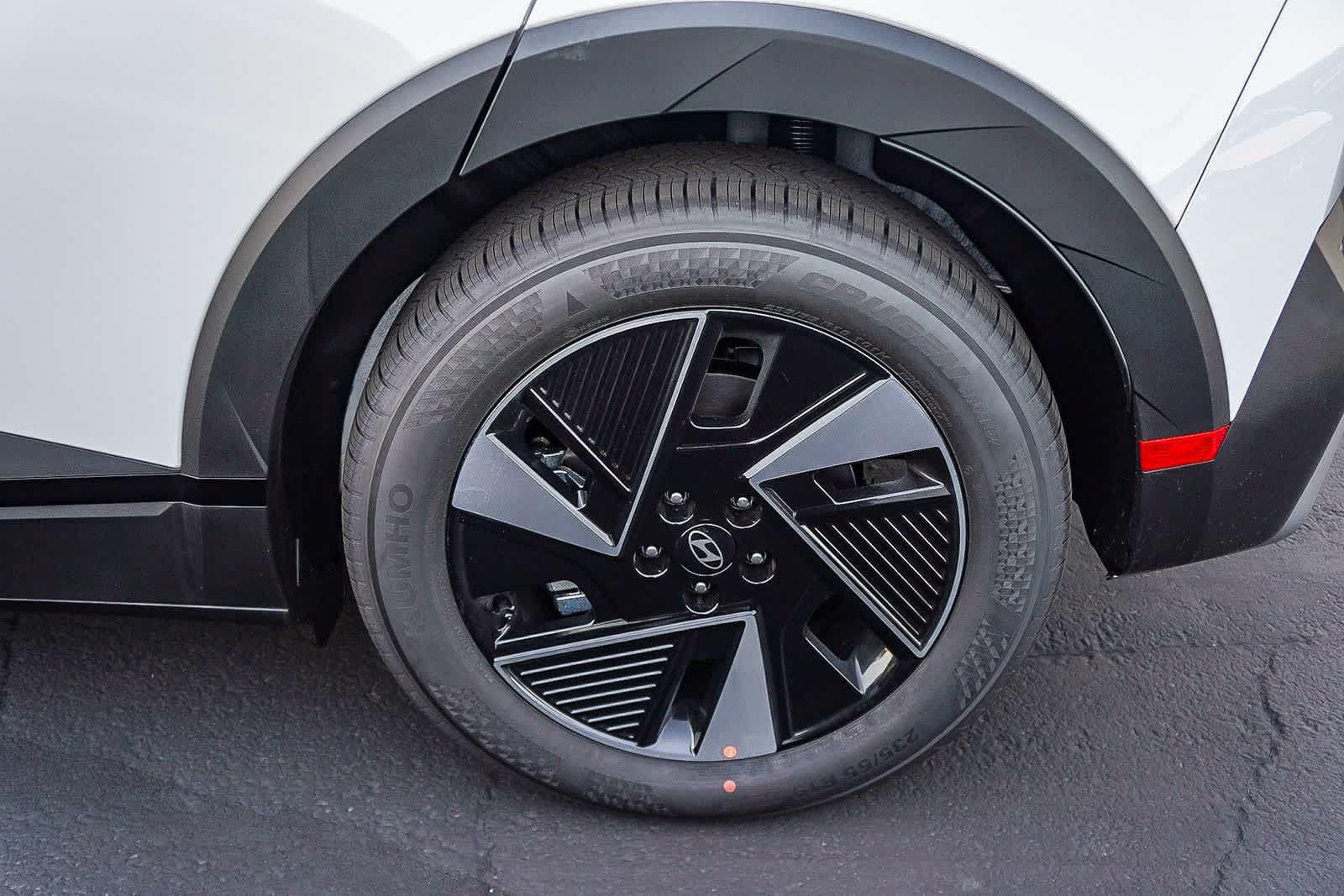 Thumbnail: 2026 Hyundai Ioniq 5 - 11