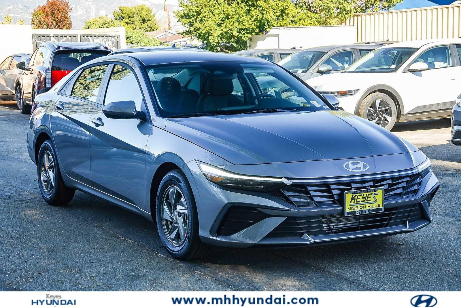 Thumbnail: 2026 Hyundai Elantra - 3