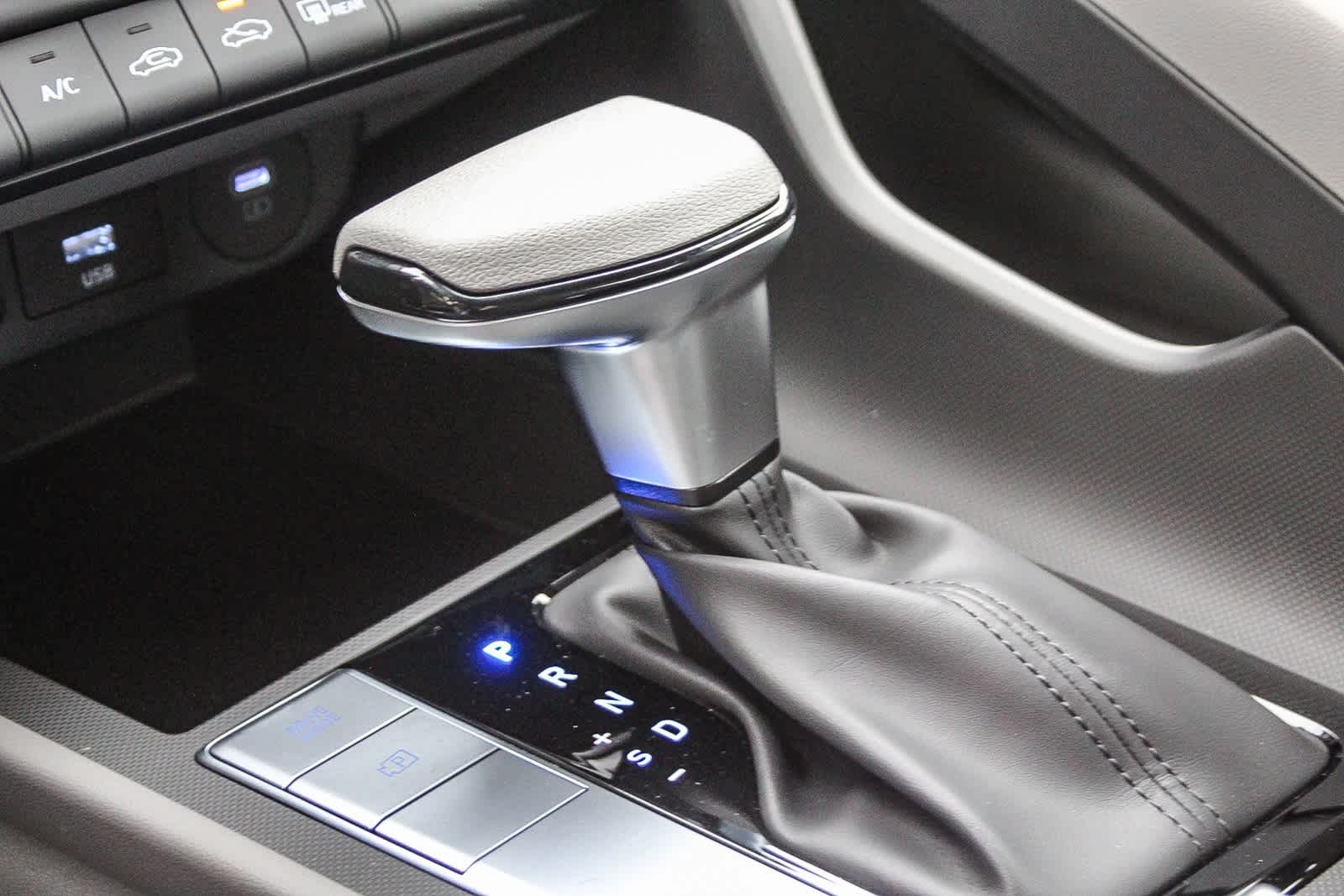 Thumbnail: 2025 Hyundai Elantra - 23