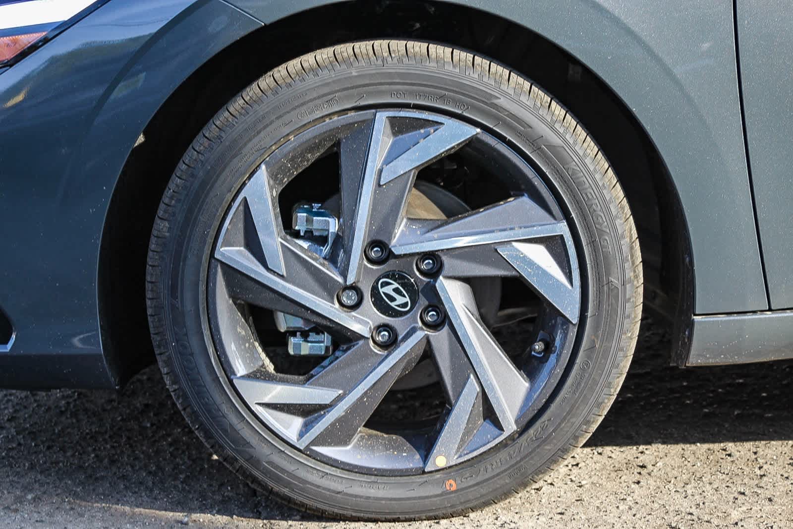 Thumbnail: 2025 Hyundai Elantra - 9