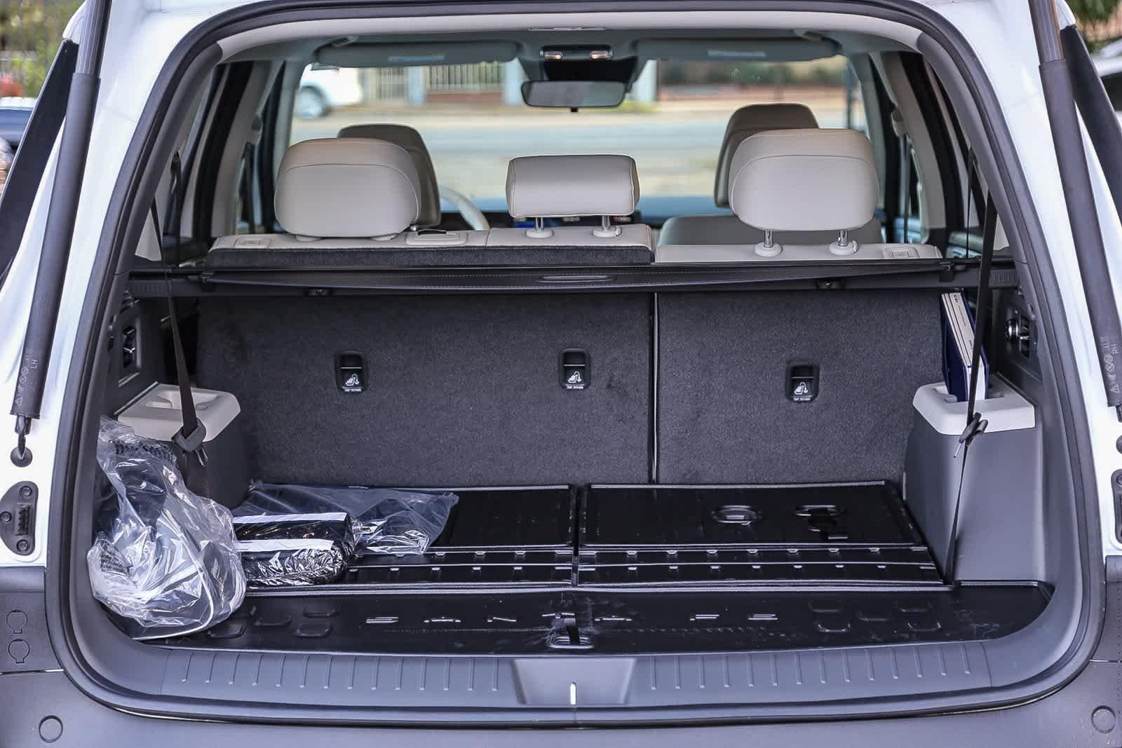 Thumbnail: 2026 Hyundai Santa Fe - 12