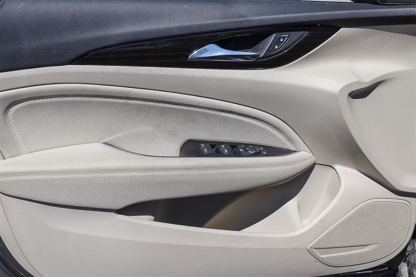 Thumbnail: 2019 Buick Regal - 21