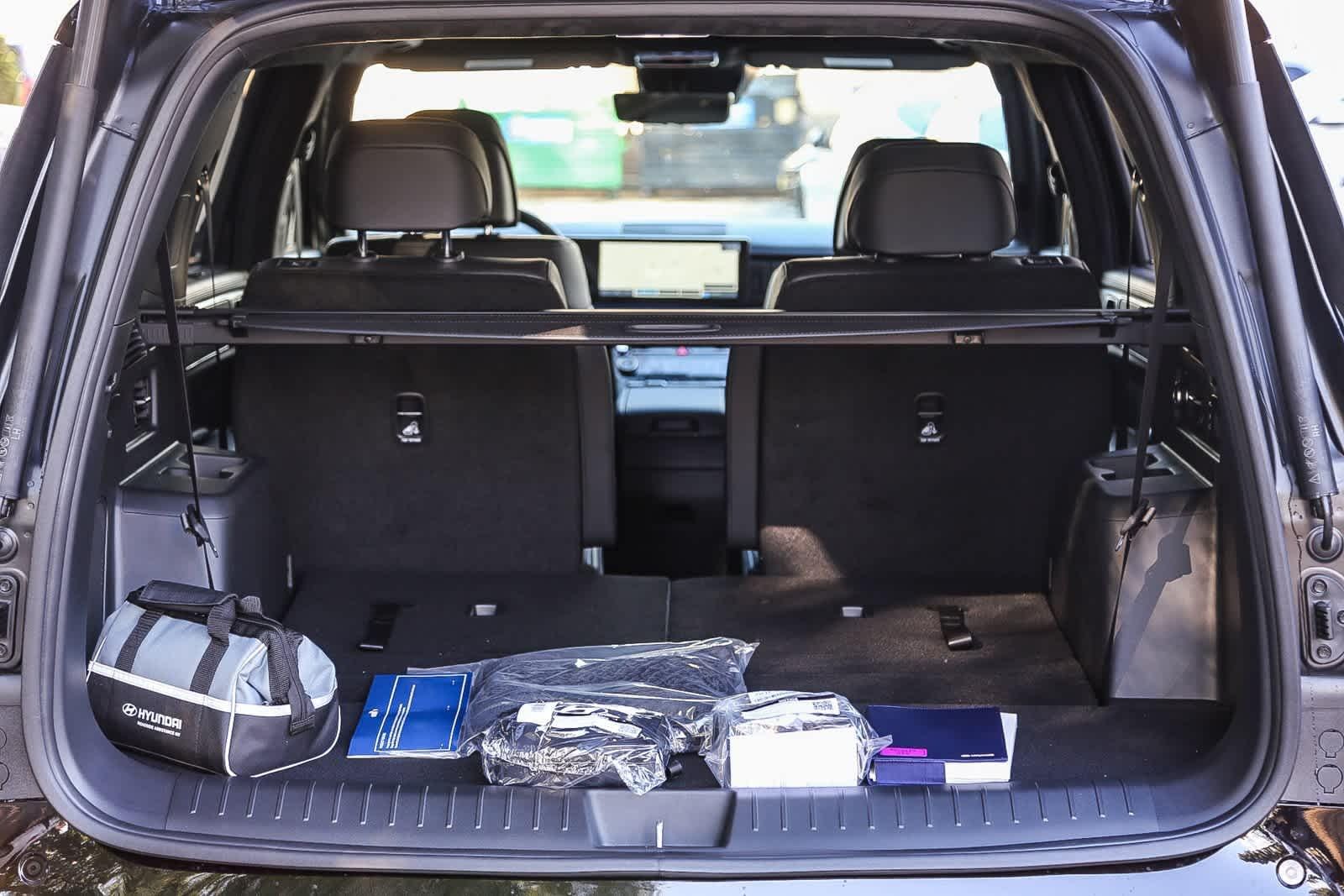 Thumbnail: 2026 Hyundai Santa Fe - 12