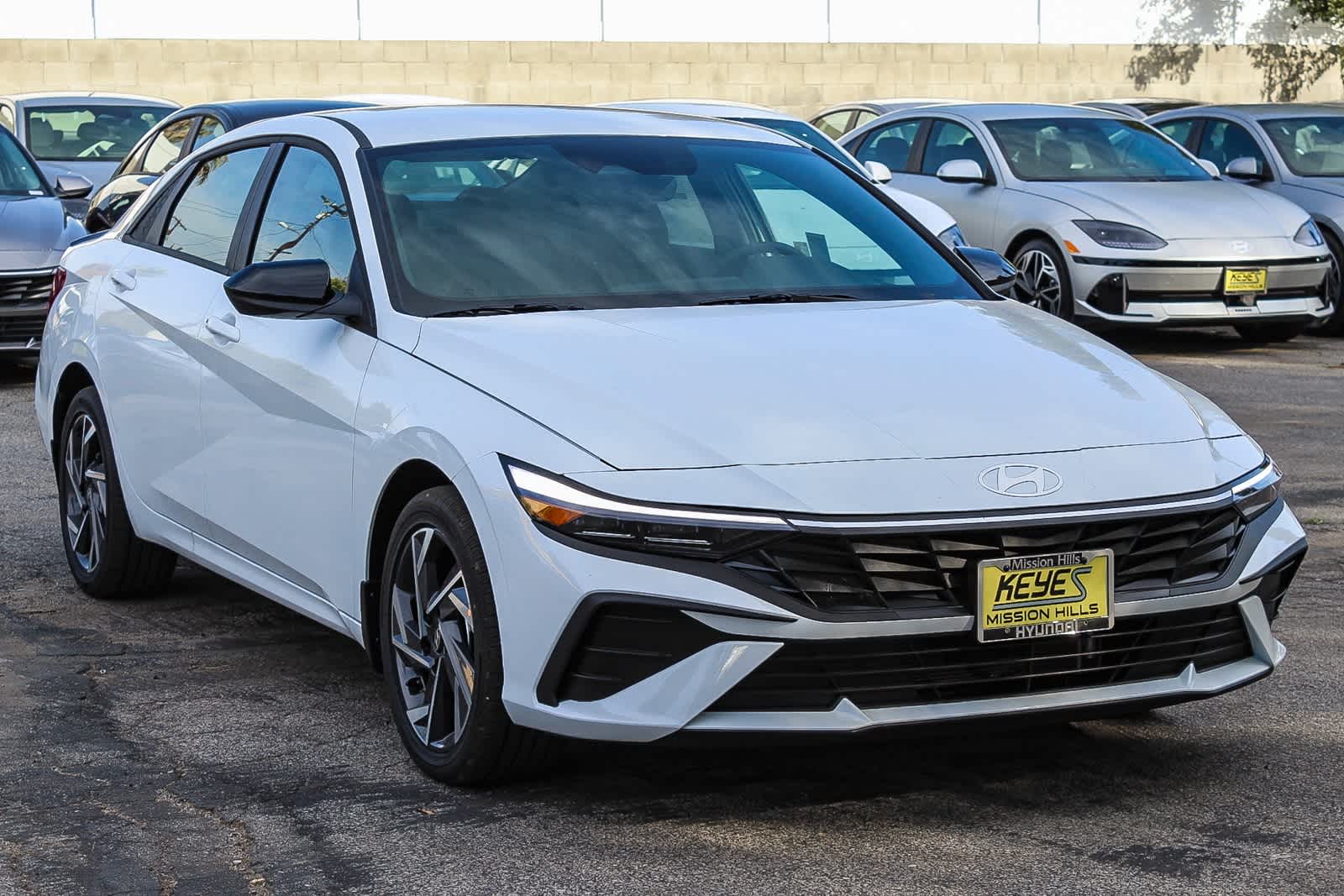 Thumbnail: 2025 Hyundai Elantra - 3