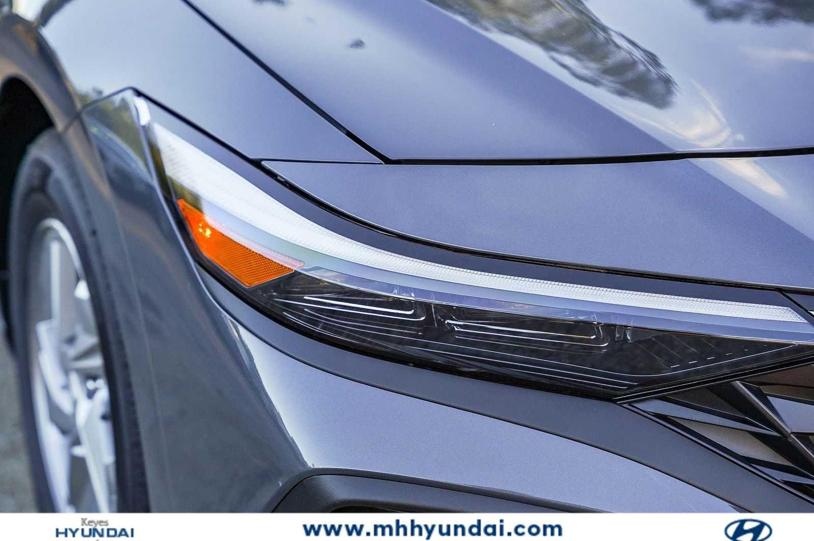 Thumbnail: 2026 Hyundai Elantra - 4