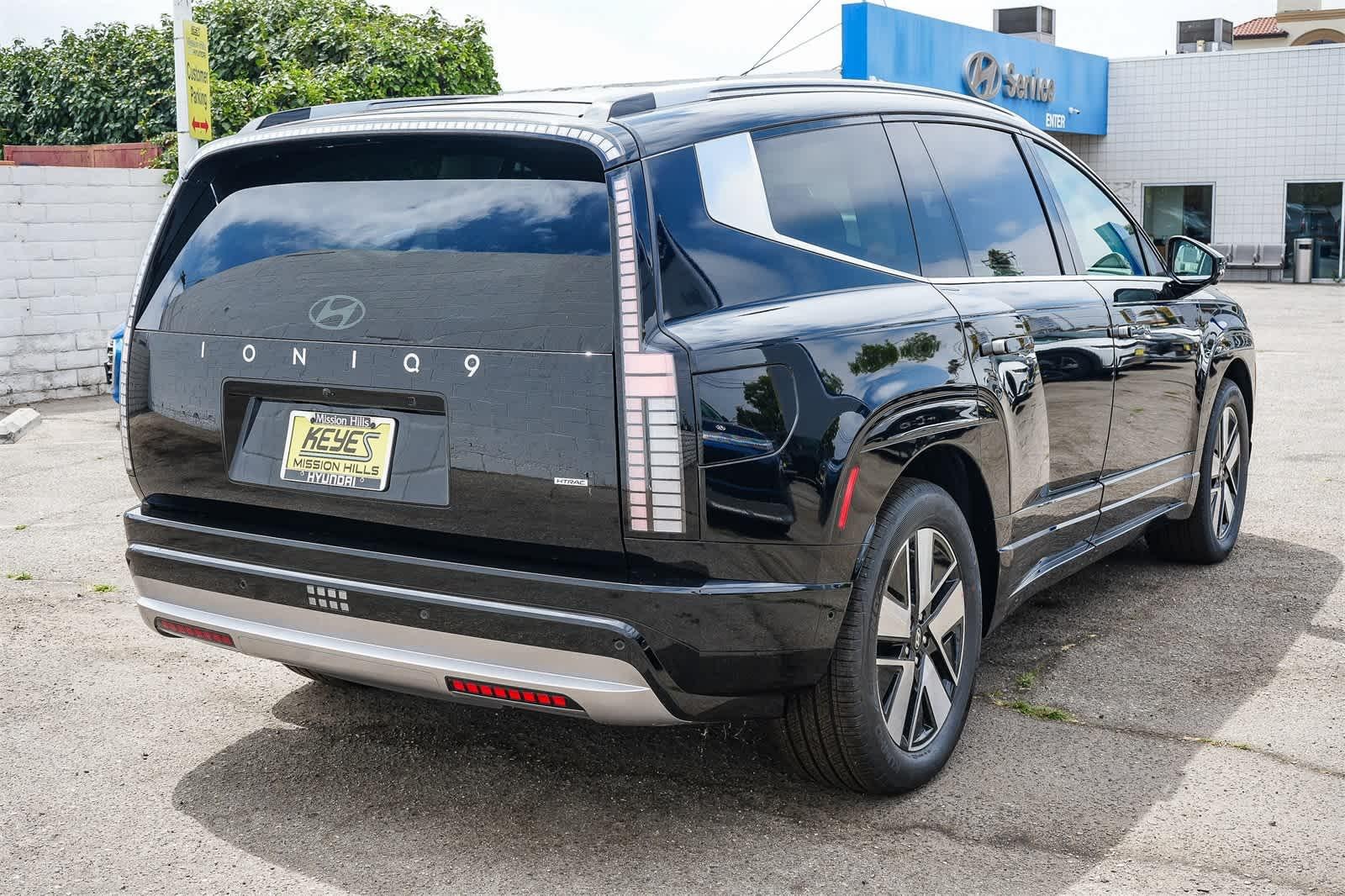 Thumbnail: 2026 Hyundai Ioniq - 4