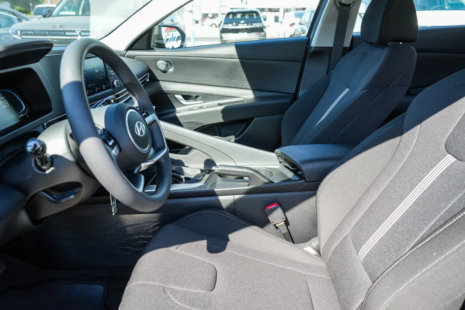 Thumbnail: 2025 Hyundai Elantra - 22