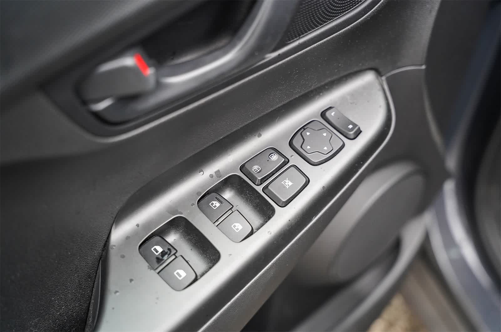 Thumbnail: 2023 Hyundai Kona - 19