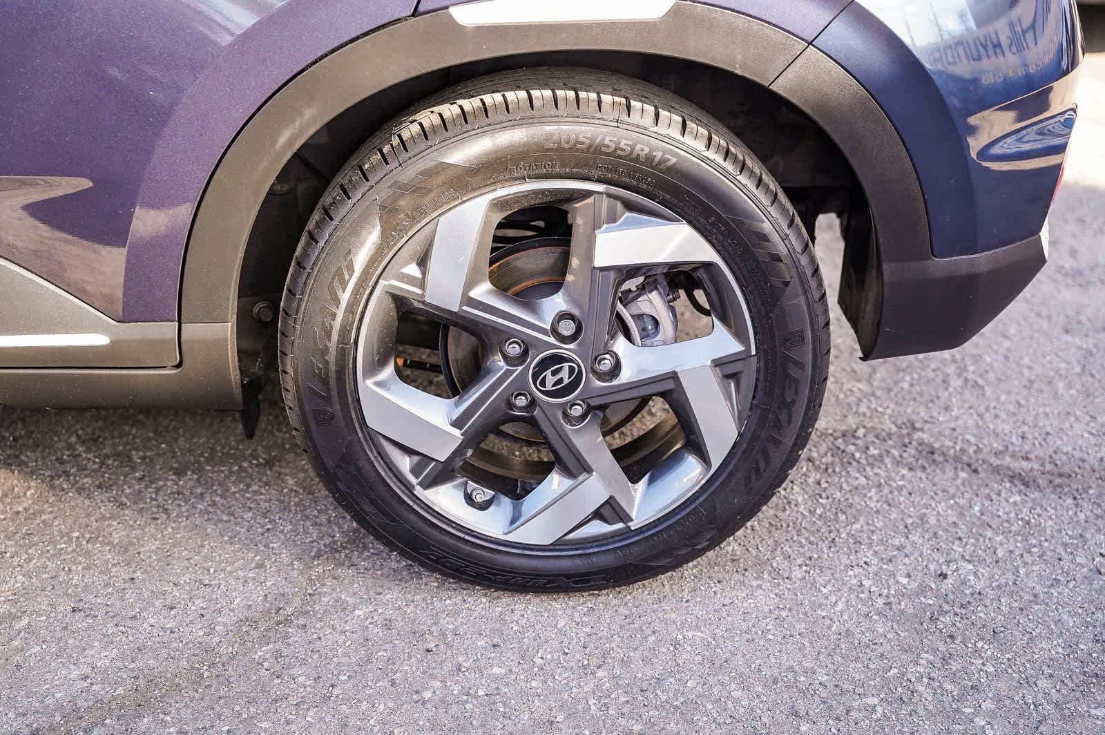 Thumbnail: 2023 Hyundai Venue - 5