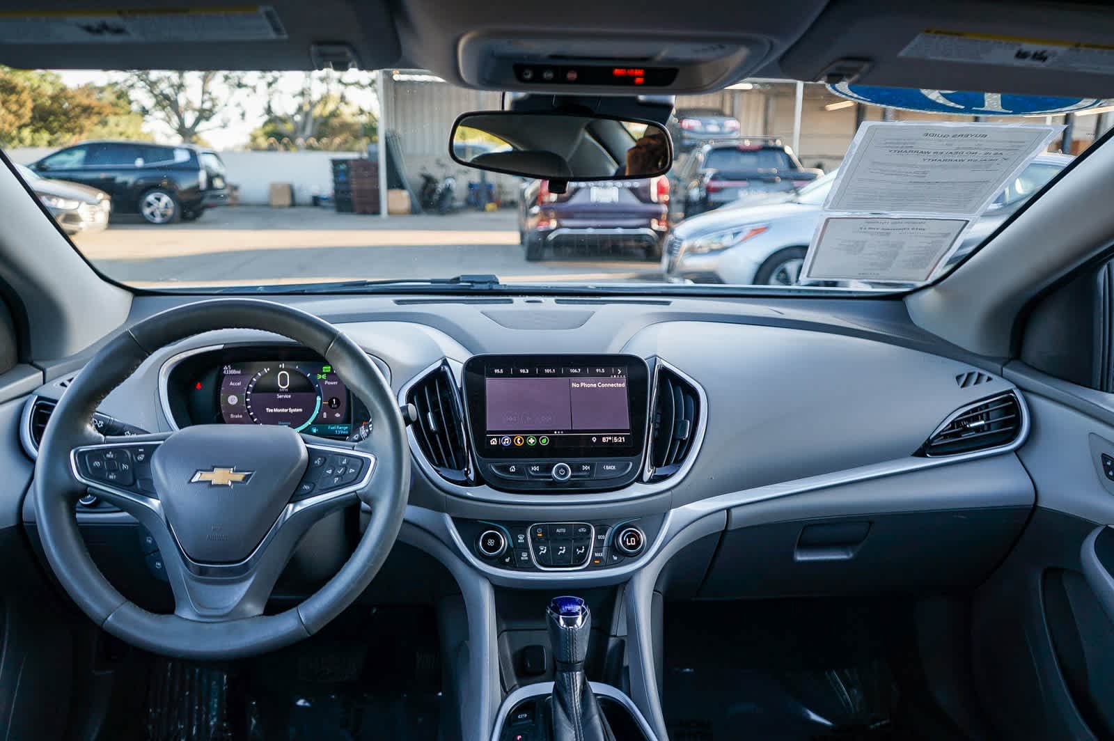 Thumbnail: 2019 Chevrolet Volt - 12