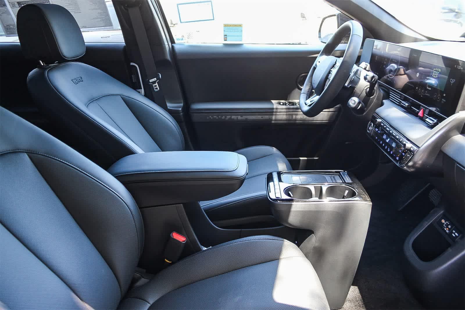 Thumbnail: 2025 Hyundai Ioniq 5 - 43