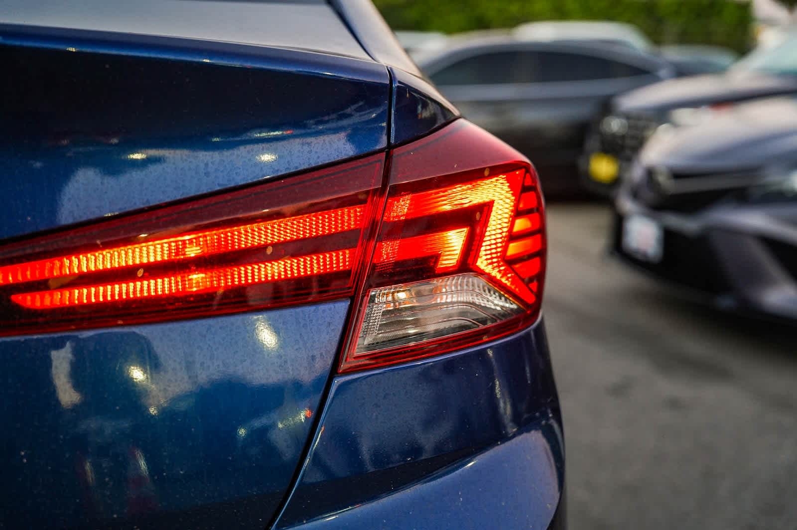 Thumbnail: 2020 Hyundai Elantra - 9