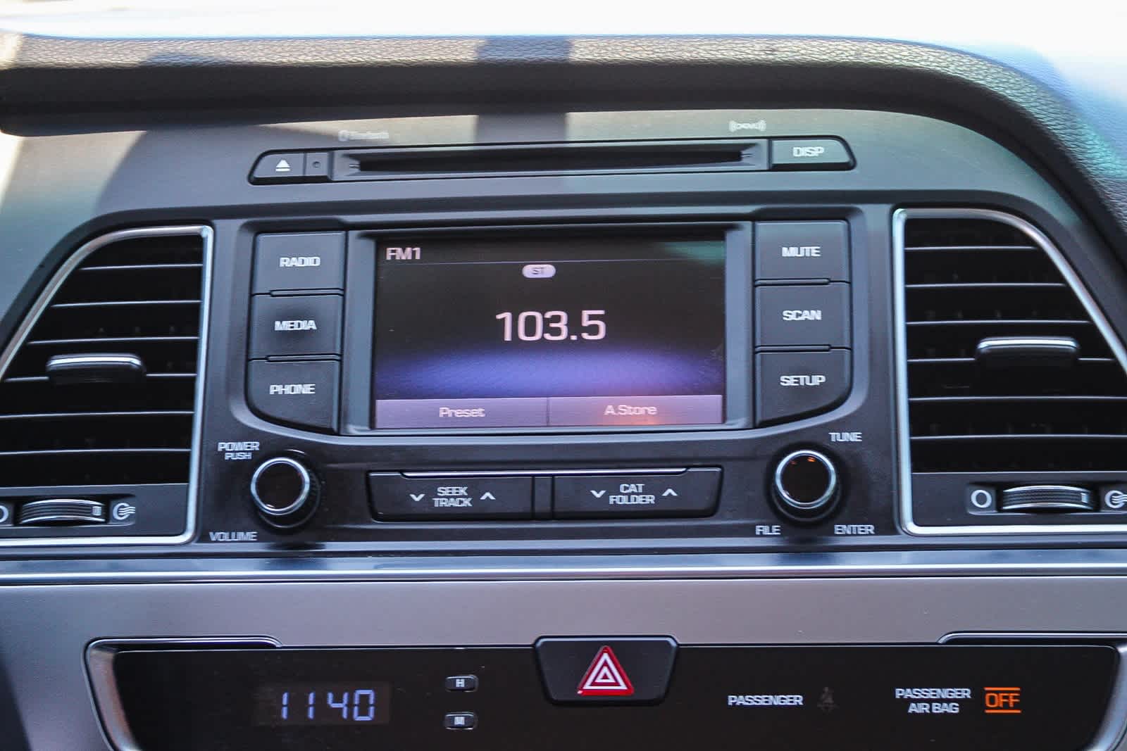 Thumbnail: 2015 Hyundai Sonata - 16