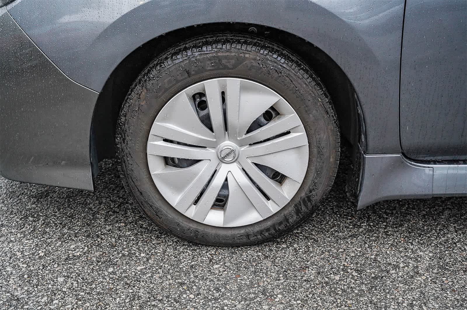 Thumbnail: 2022 Nissan Leaf - 6