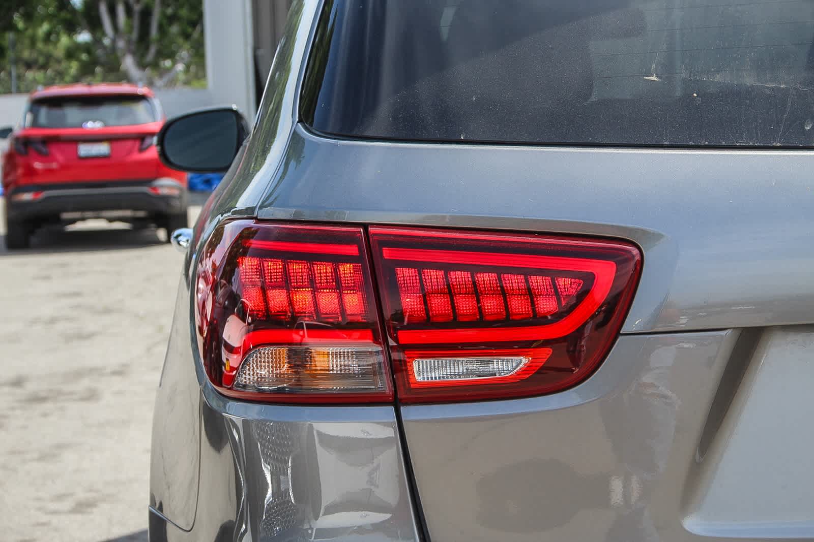 Thumbnail: 2019 Kia Sorento - 7