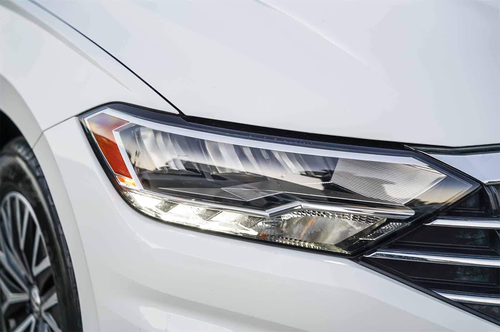 Thumbnail: 2019 Volkswagen Jetta - 4