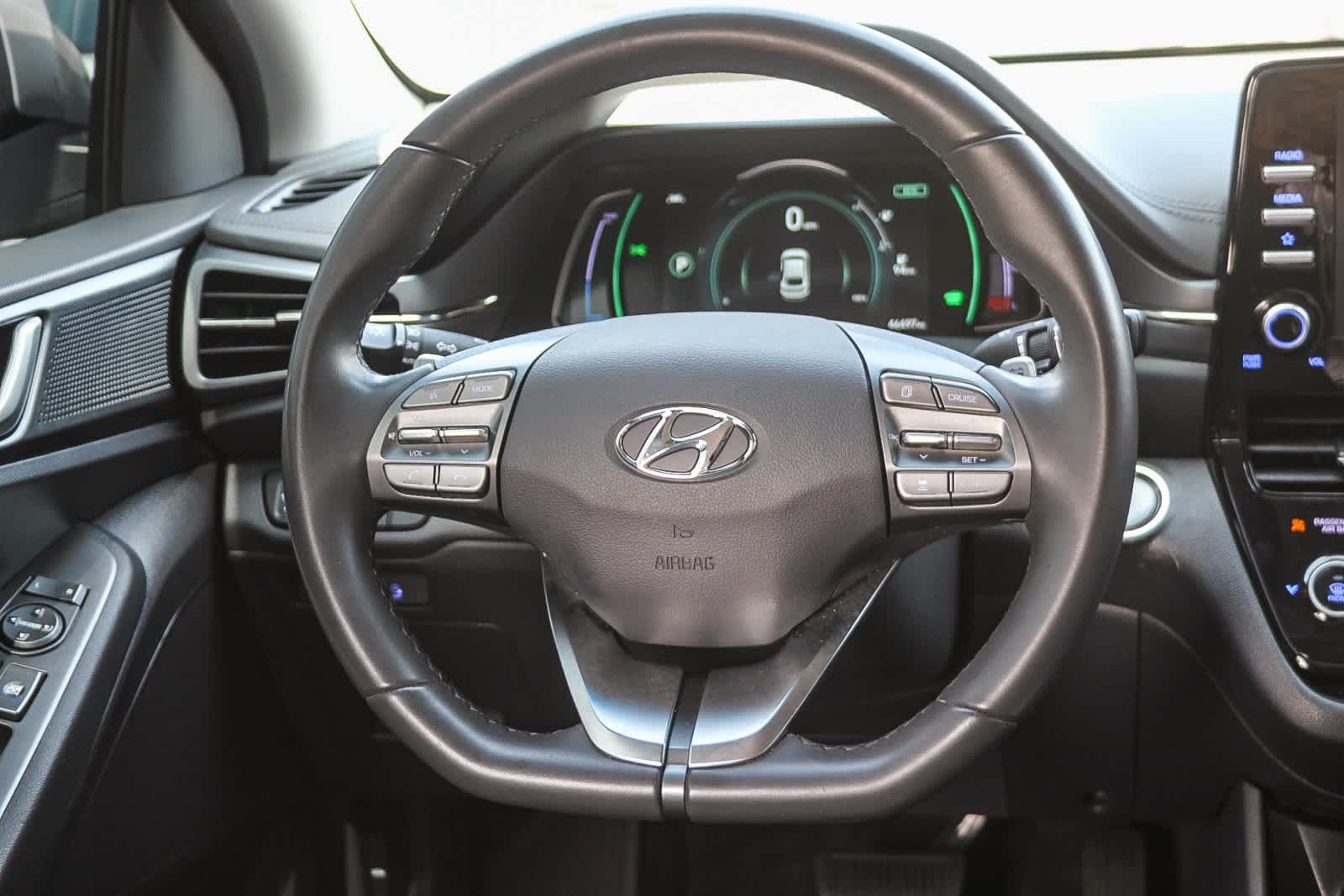 Thumbnail: 2021 Hyundai Ioniq - 17