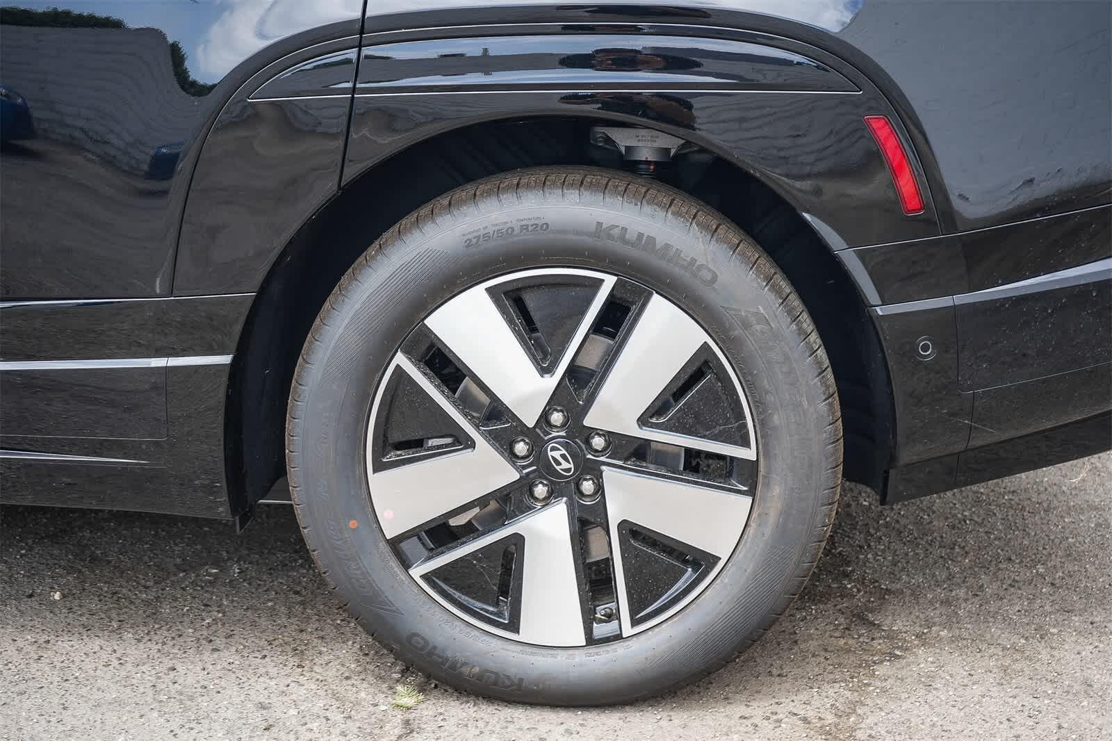 Thumbnail: 2026 Hyundai Ioniq - 14