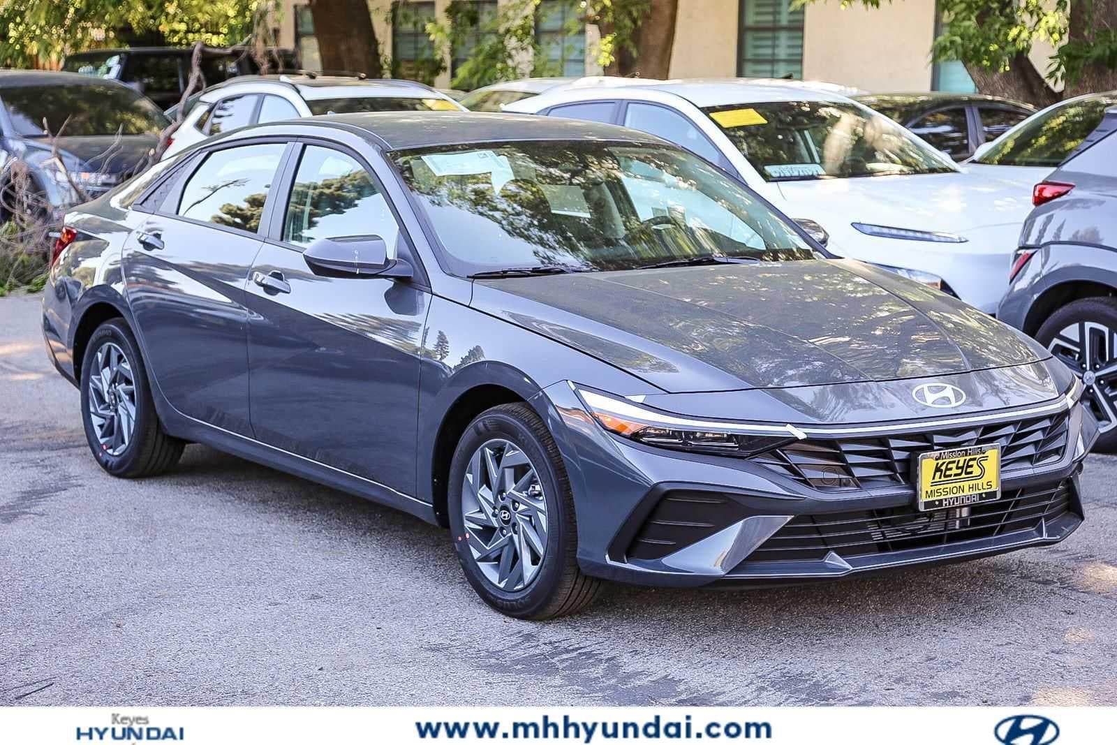 Thumbnail: 2026 Hyundai Elantra - 3