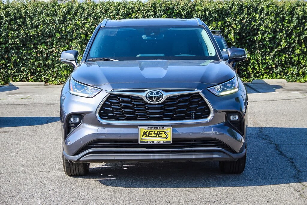 Used 2022 Toyota Highlander Limited SUV