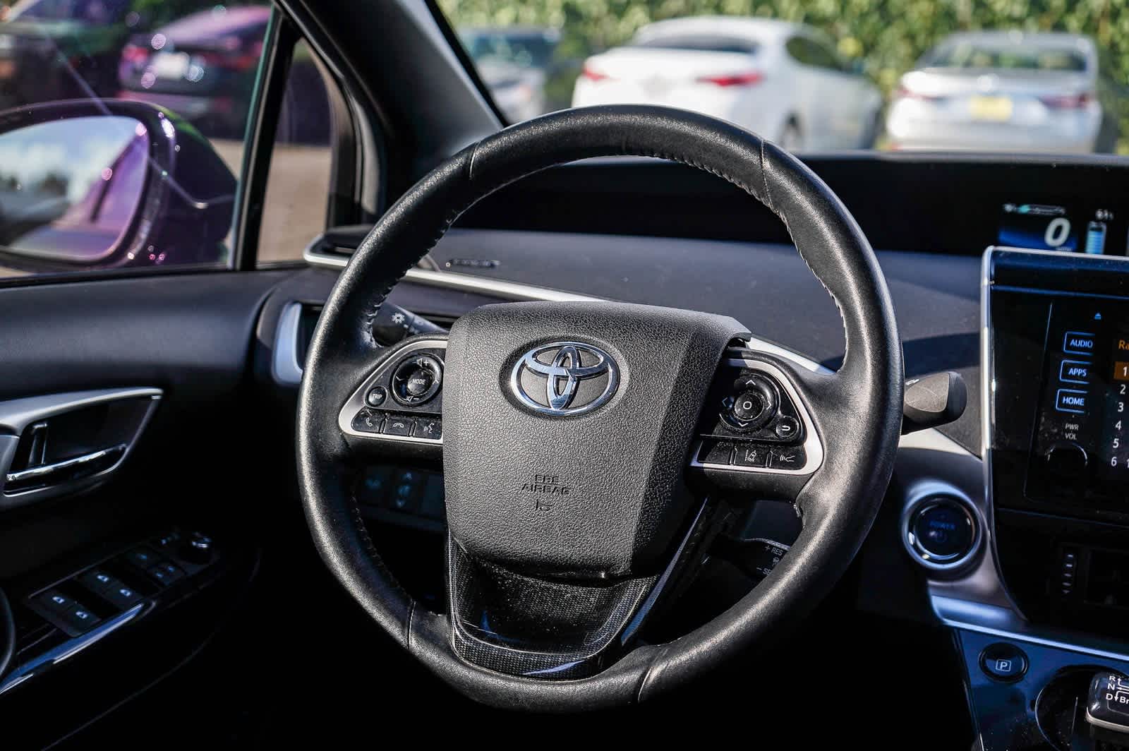 Thumbnail: 2017 Toyota Mirai - 15