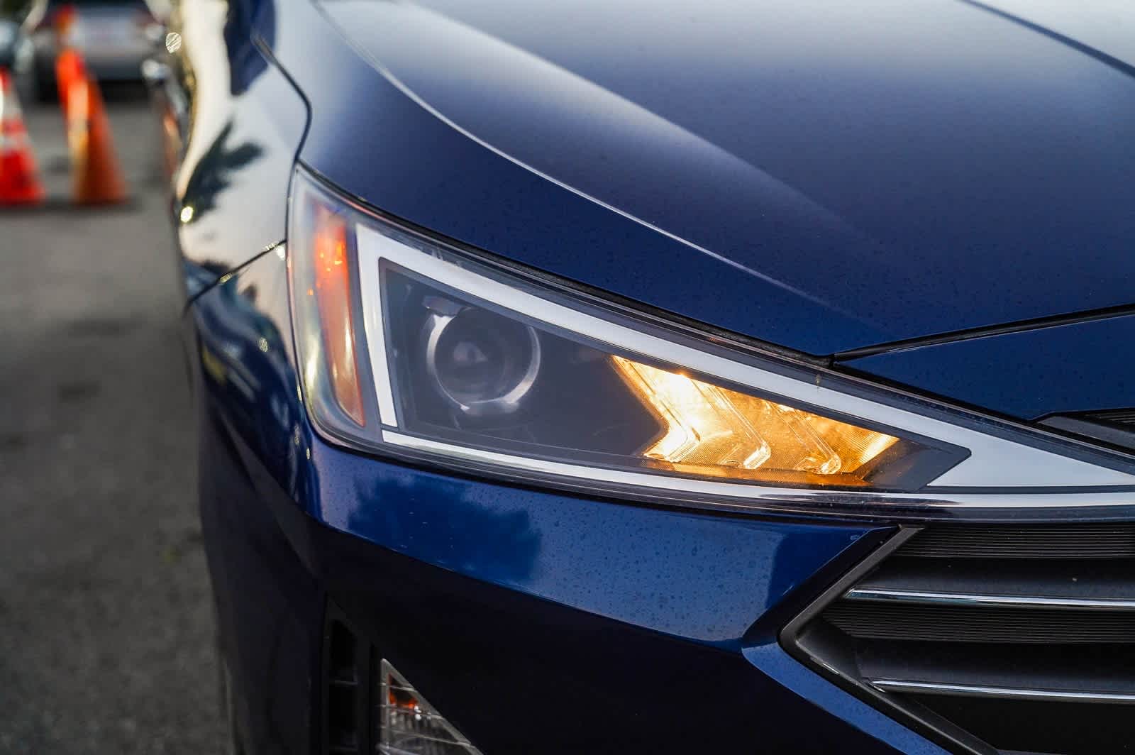 Thumbnail: 2020 Hyundai Elantra - 10