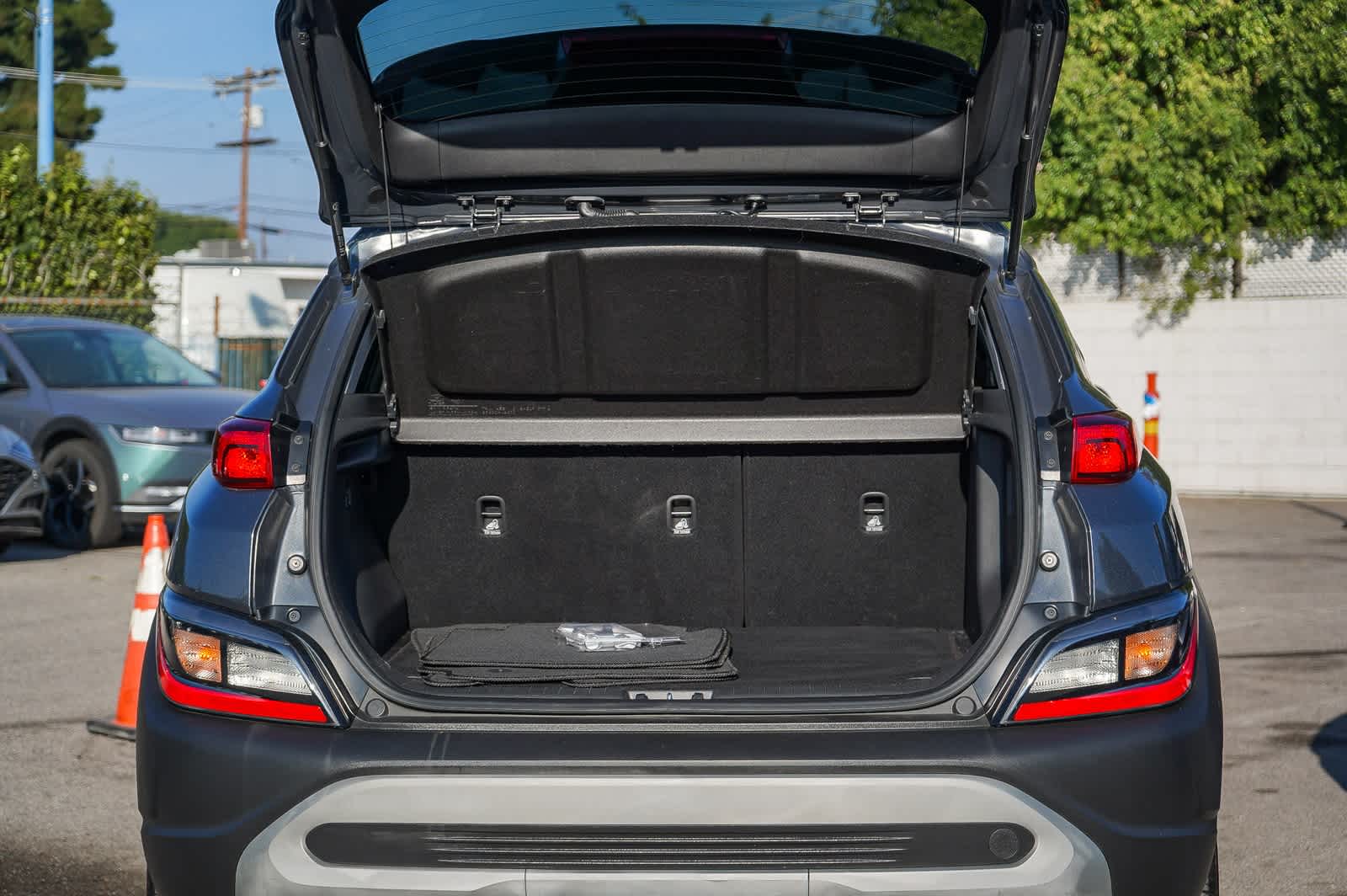 Thumbnail: 2022 Hyundai Kona - 25