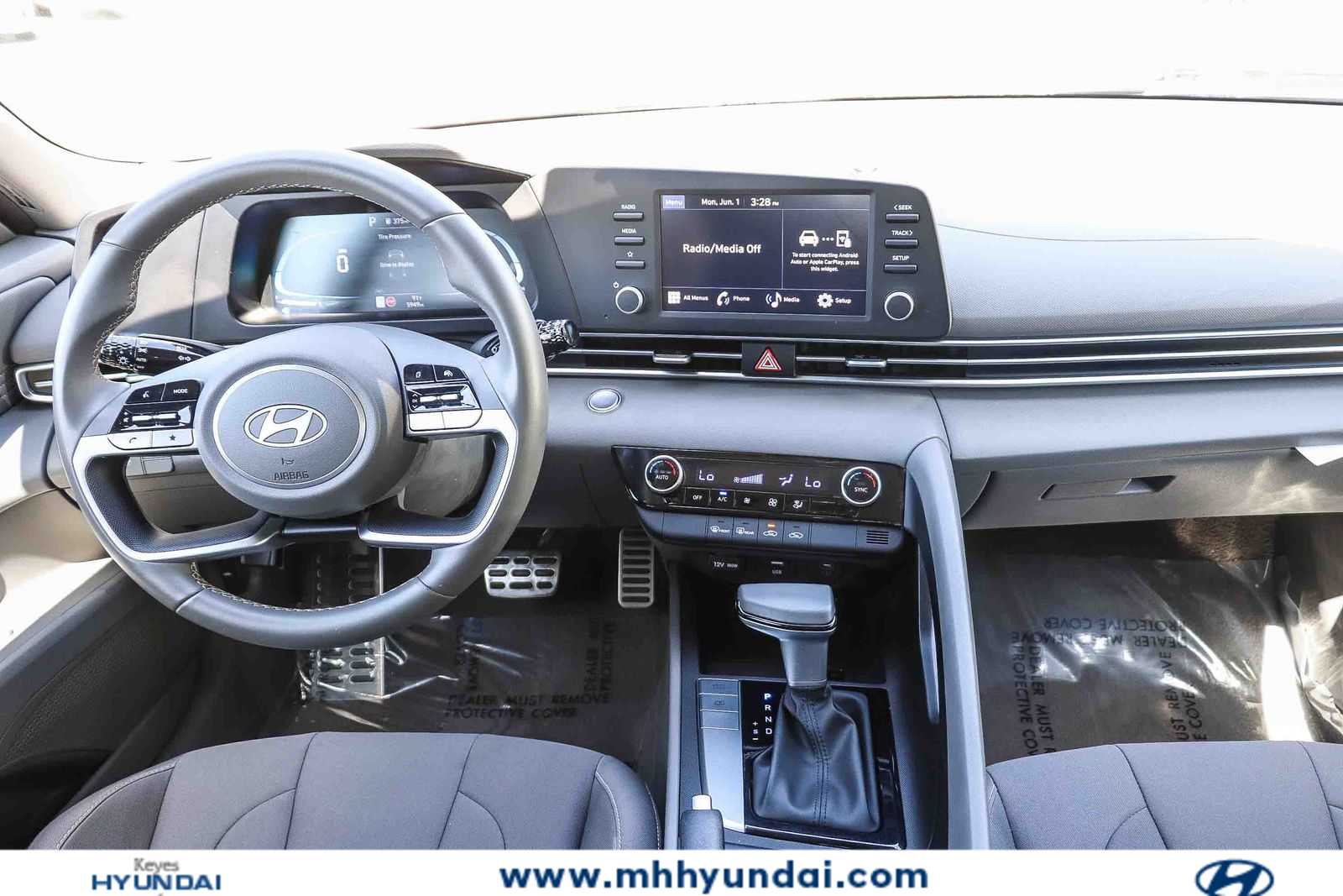 Thumbnail: 2025 Hyundai Elantra - 10