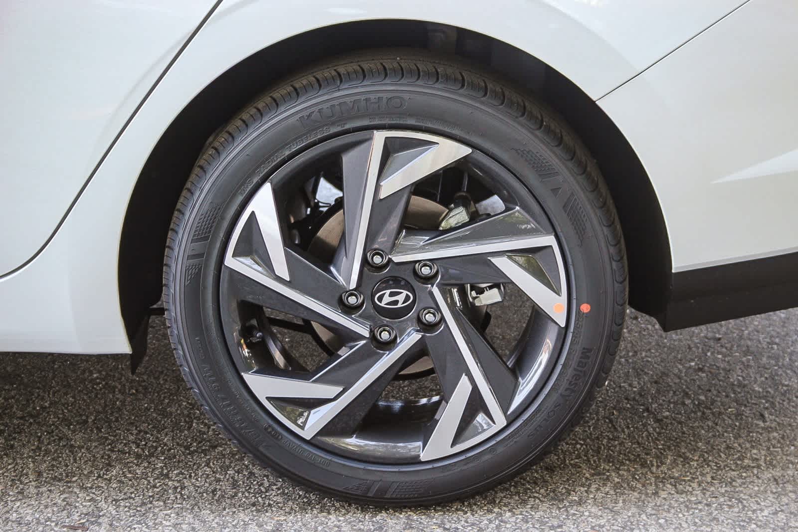 Thumbnail: 2025 Hyundai Elantra - 8