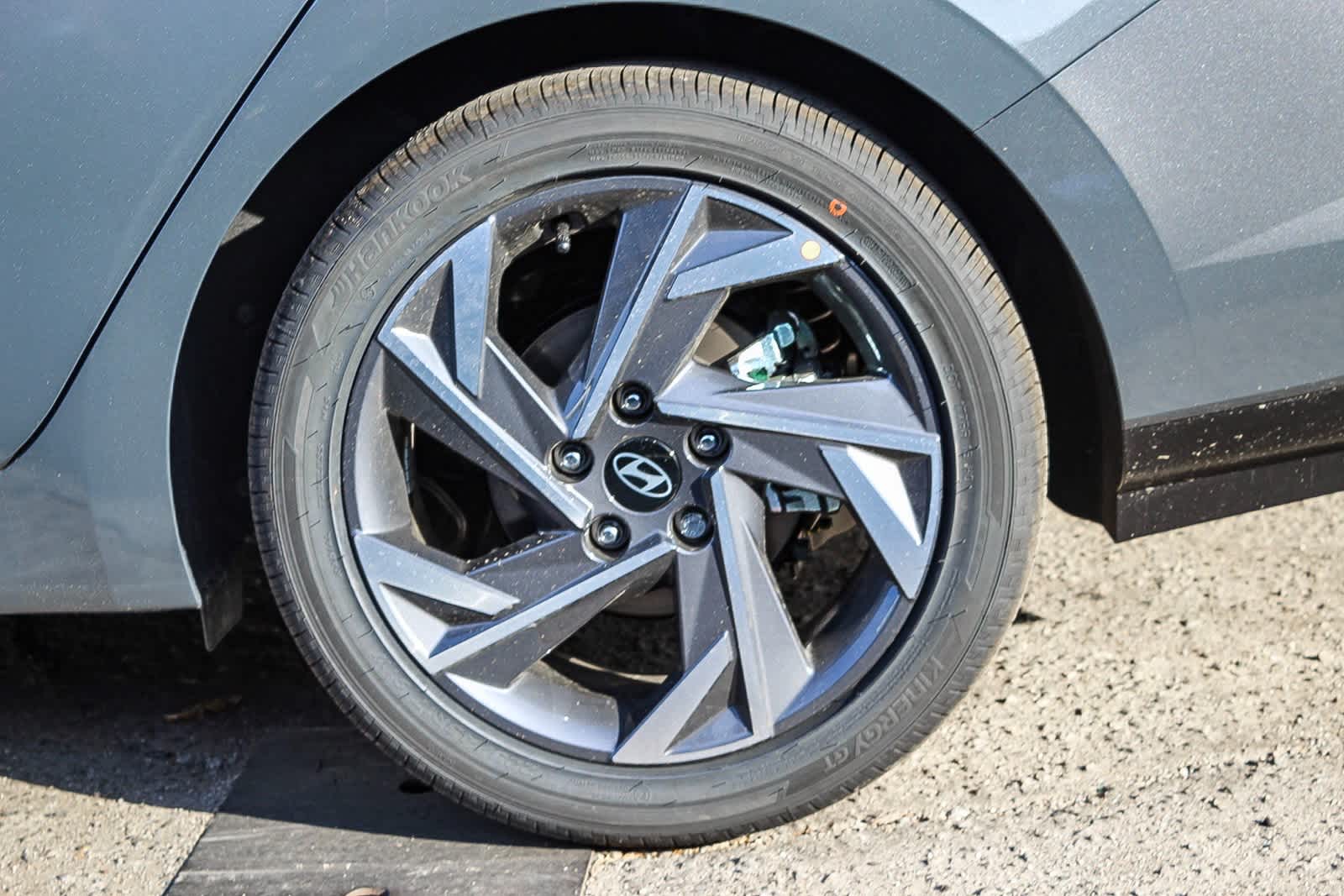 Thumbnail: 2025 Hyundai Elantra - 10