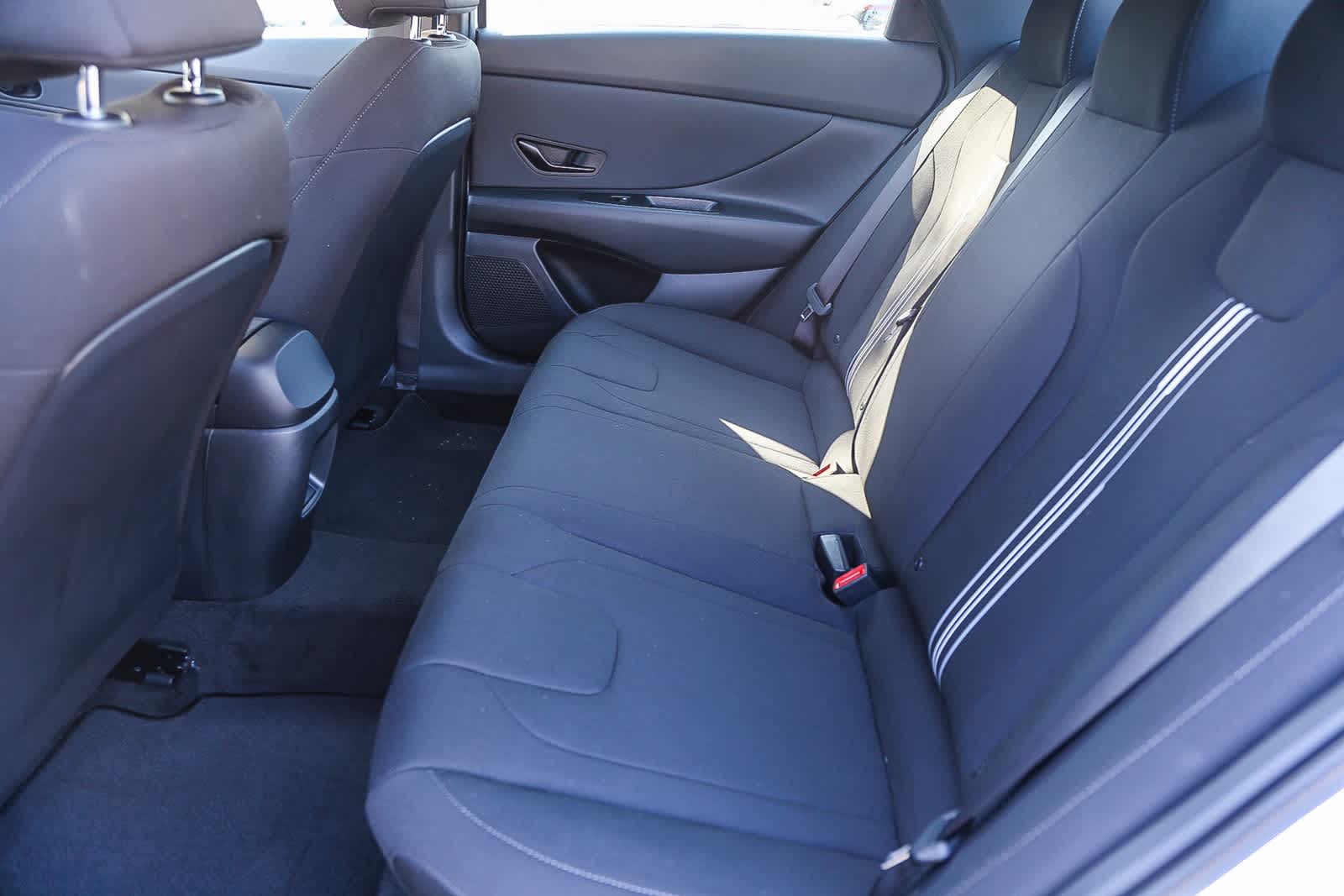 Thumbnail: 2025 Hyundai Elantra - 20