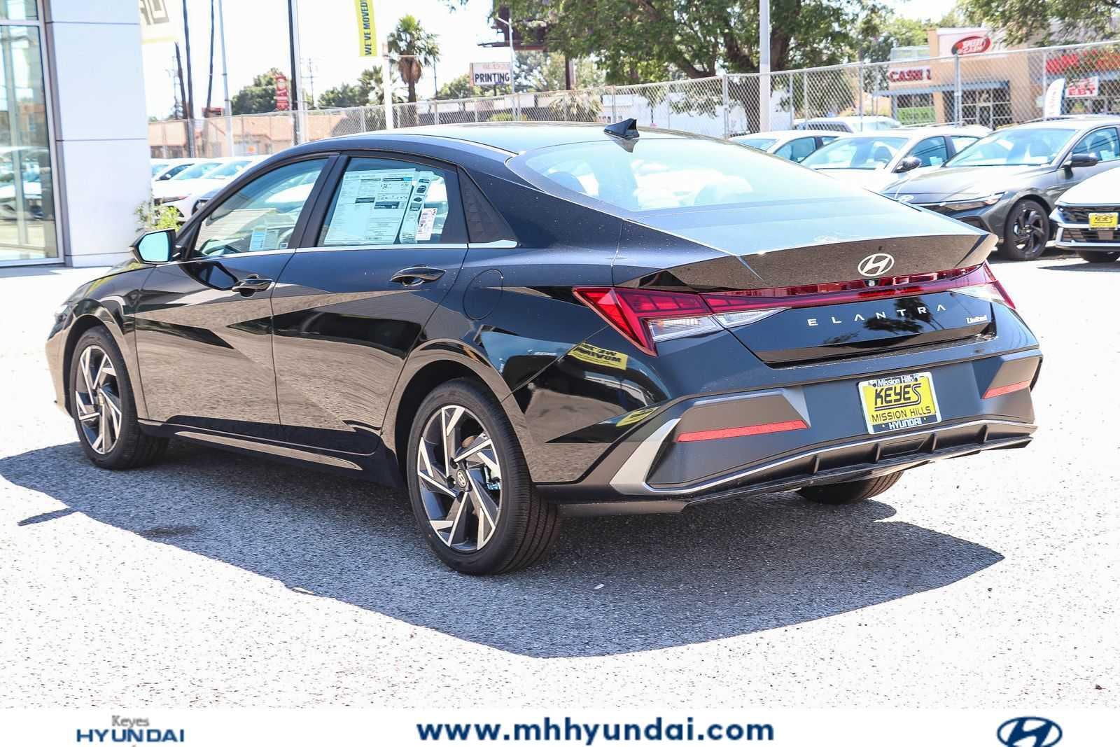 Thumbnail: 2026 Hyundai Elantra - 2