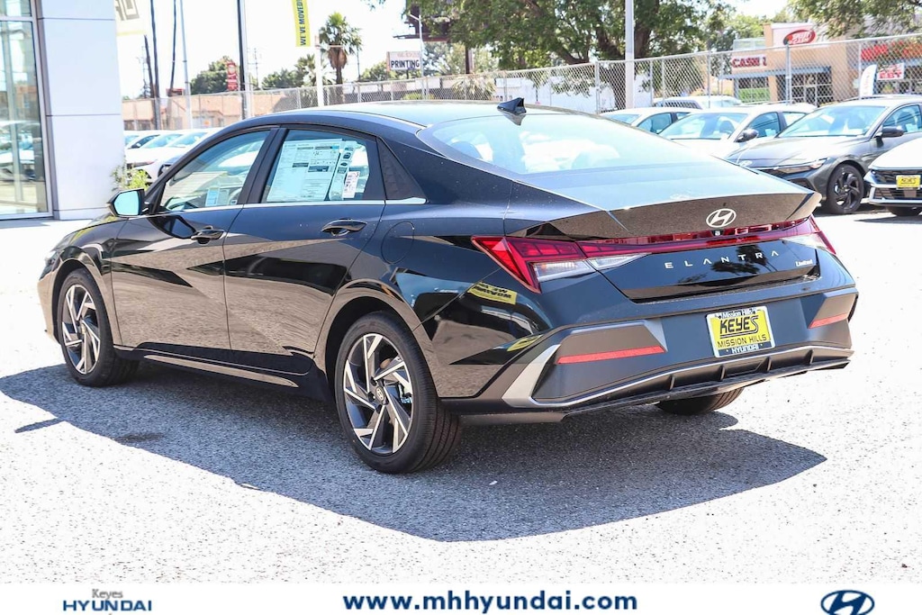 Nuevo Hyundai Elantra Limited Sedán 2026