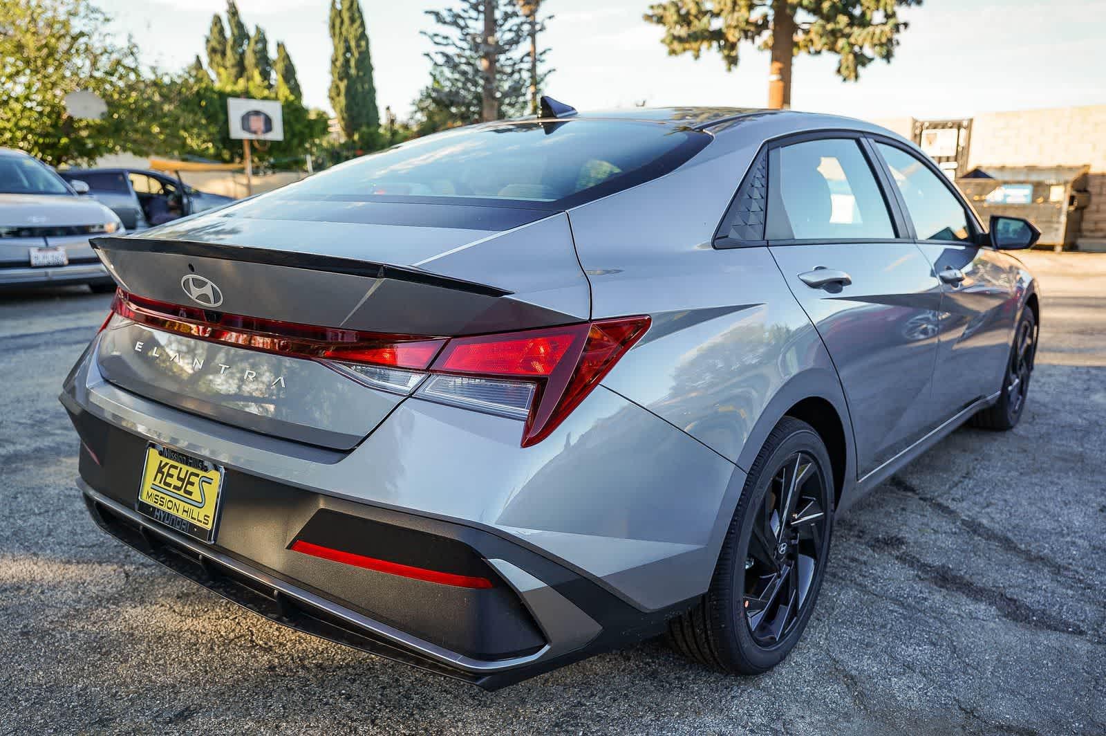 Thumbnail: 2026 Hyundai Elantra - 10