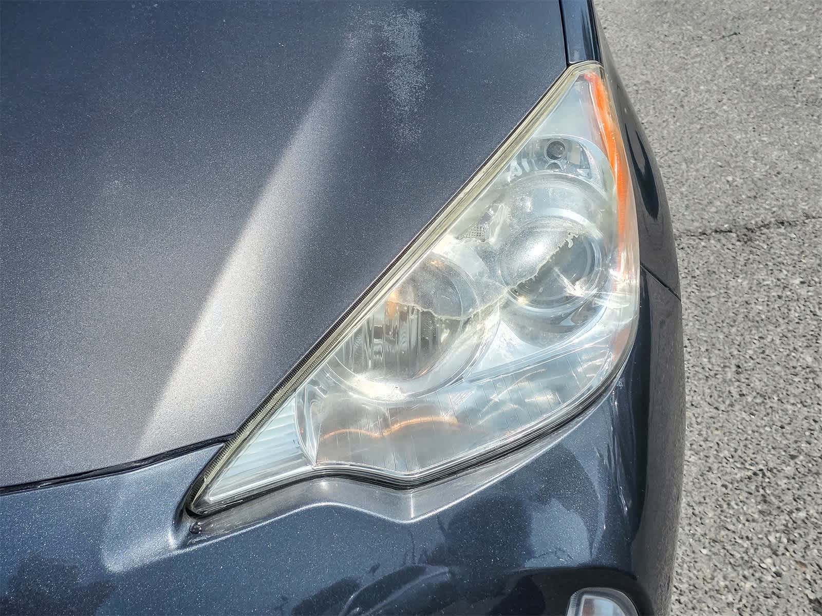 Thumbnail: 2012 Toyota Prius c - 10