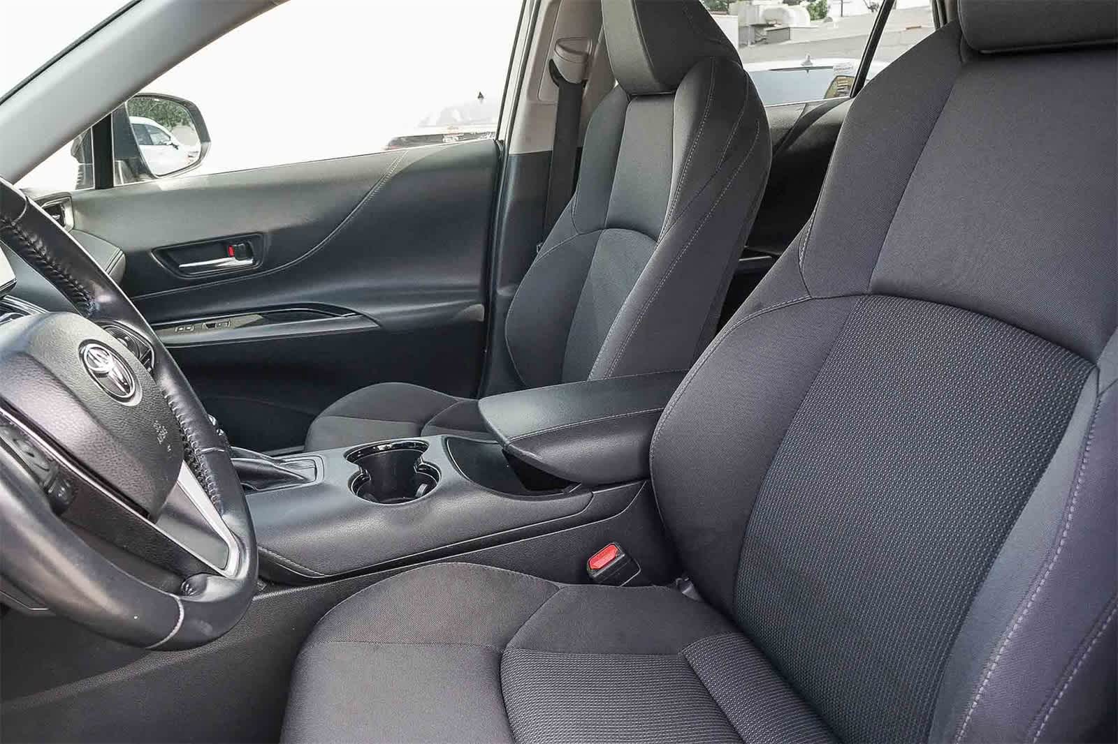 Thumbnail: 2021 Toyota Venza - 21
