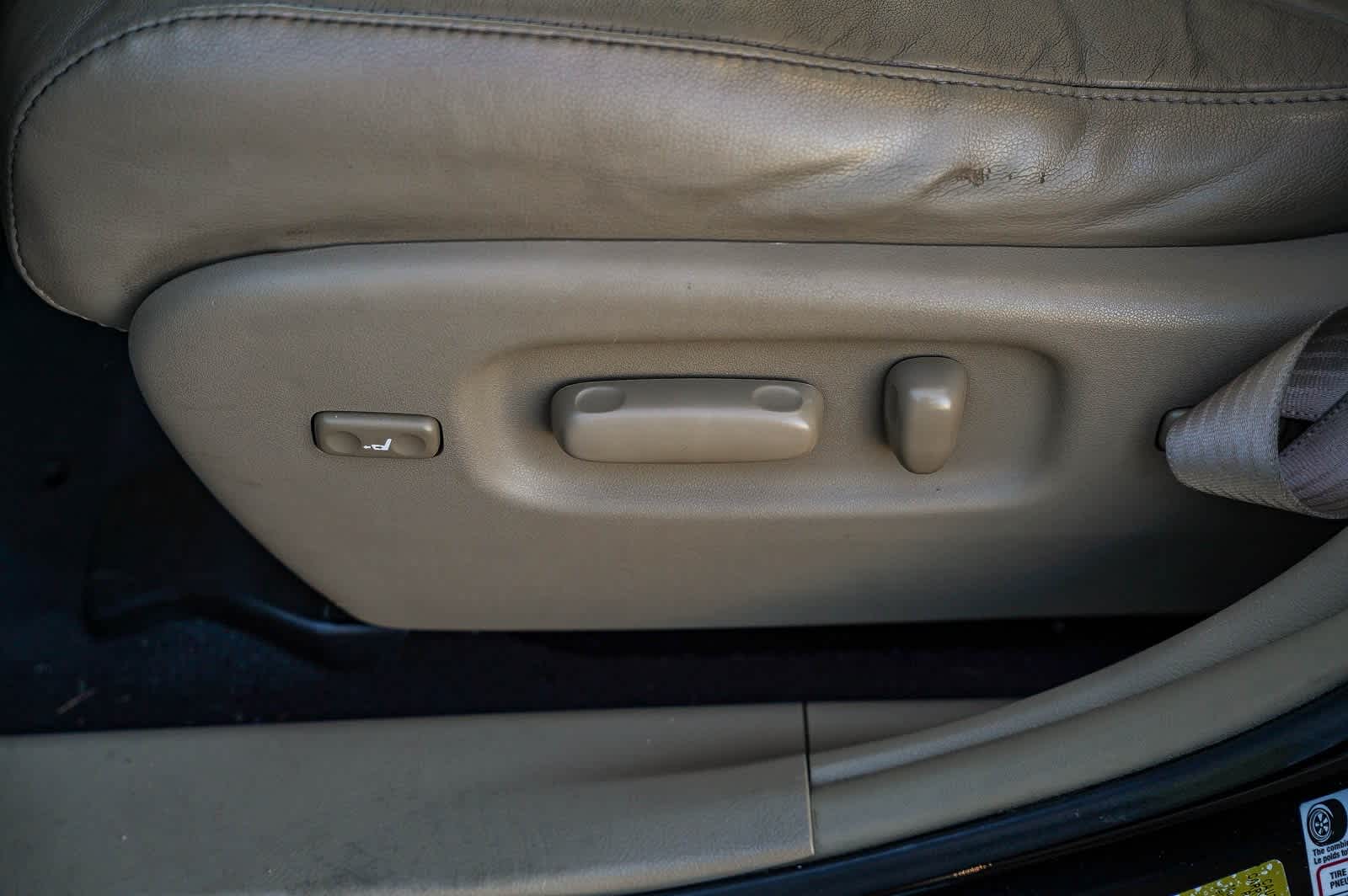 Thumbnail: 2013 Toyota Highlander - 20