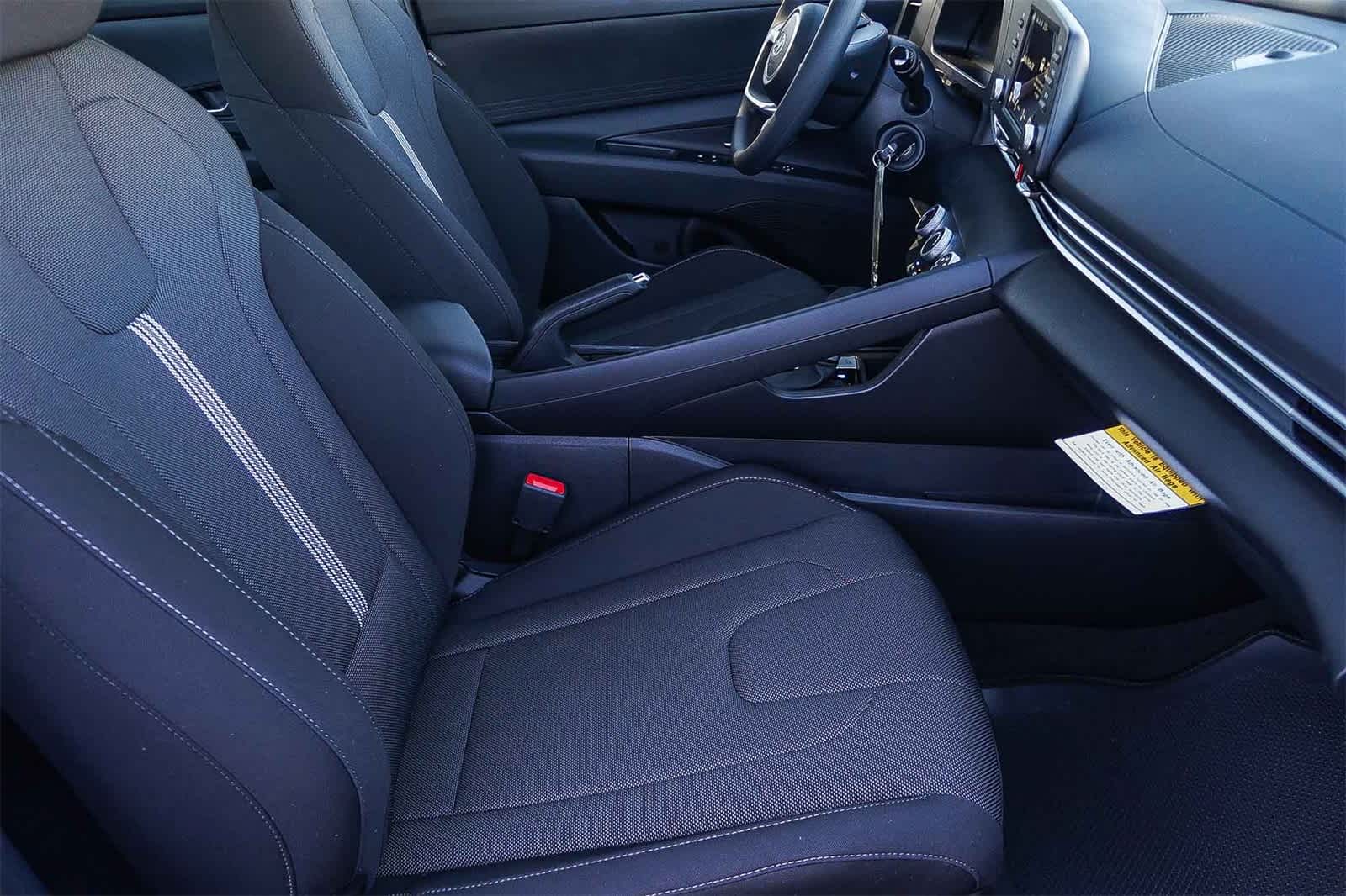 Thumbnail: 2025 Hyundai Elantra - 23