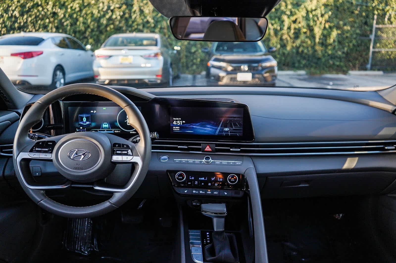 Thumbnail: 2023 Hyundai Elantra - 12