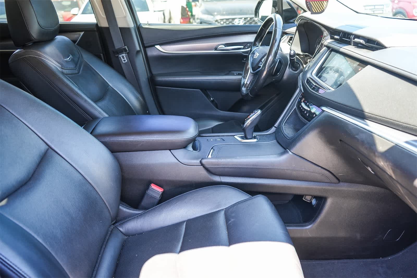 Thumbnail: 2019 Cadillac XT5 - 23
