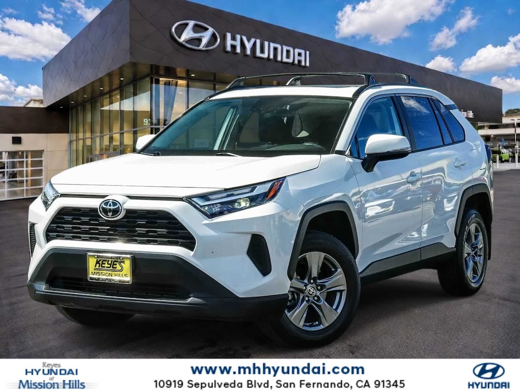 Used 2025 Toyota RAV4 XLE SUV