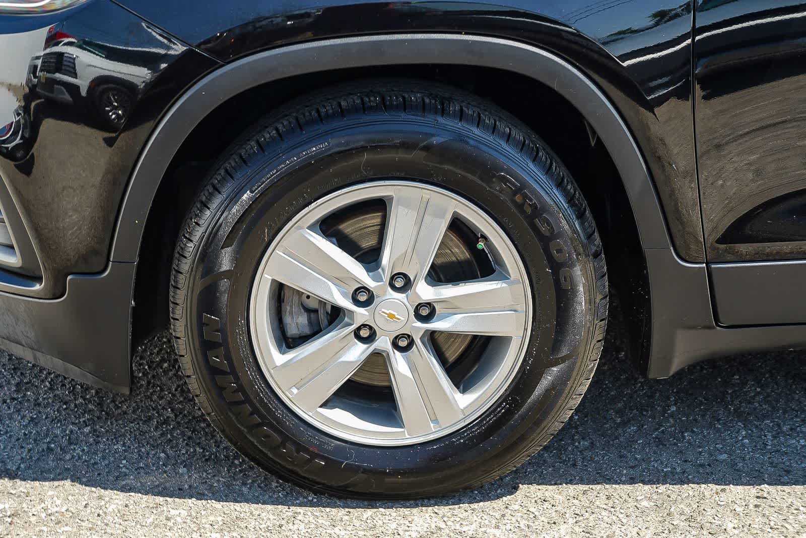 Thumbnail: 2020 Chevrolet Trax - 10