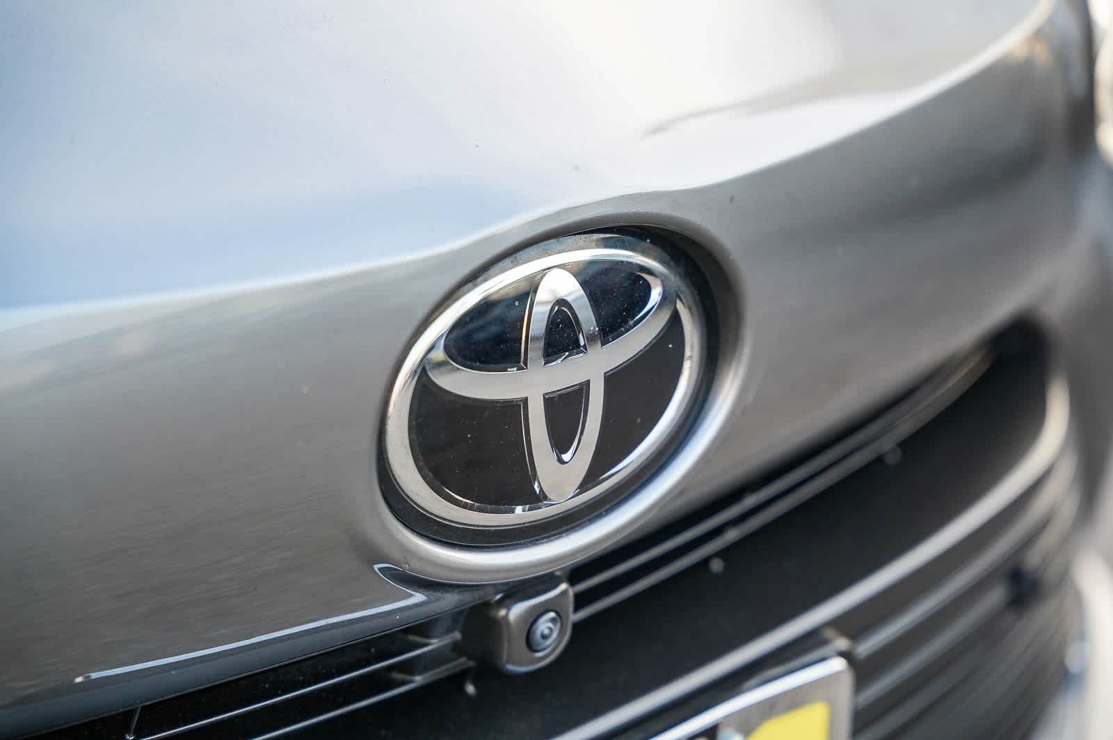 Thumbnail: 2023 Toyota Mirai - 11