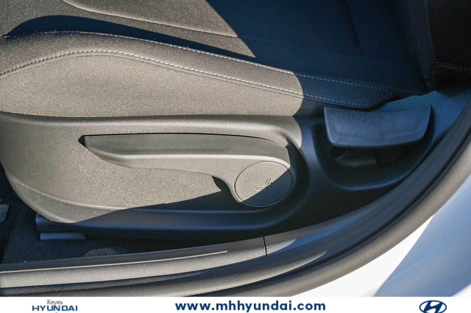 Thumbnail: 2026 Hyundai Elantra - 23